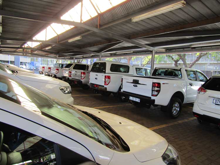 Kempster Ford Pretoria - Parking