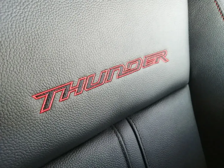 FORD RANGER THUNDER - seat-stitching
