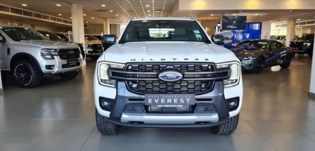 new-ford-everest-wildtrak-front