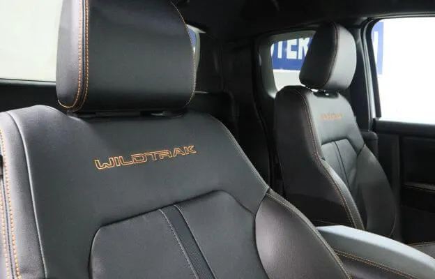 ford-ranger-super-cab-wildtrak-leather-seats