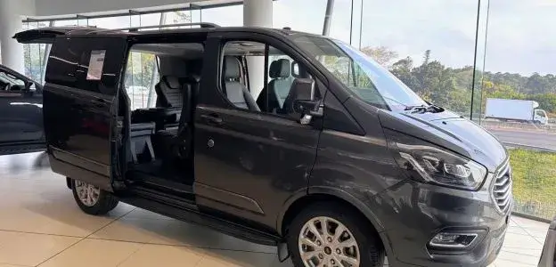 2023-ford-tourneo-custom-7-seater-bus-cmh-kempster-ford-umhlanga