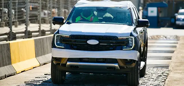 Ford driving in a FACTORY - Gauteng FACTORY