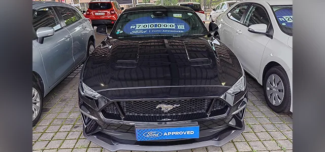 Pre-owned Ford Mustang