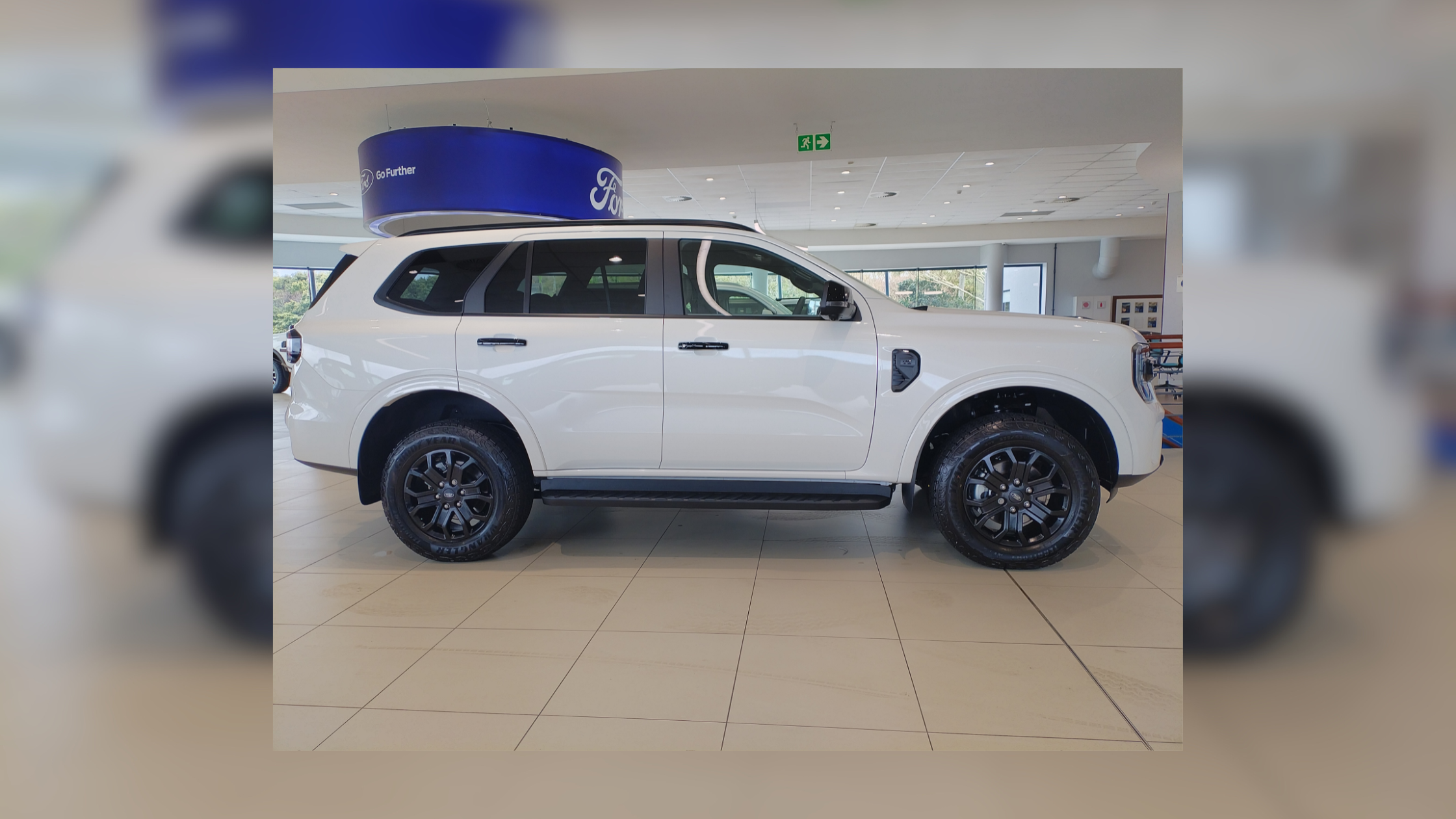 2026 Ford Everest 3.0L Sport 4WD 10AT Side View
